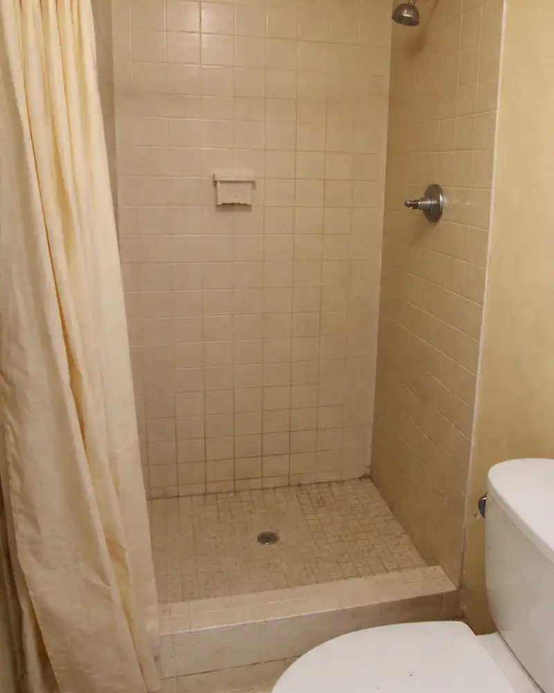 Bathroom before remodeling